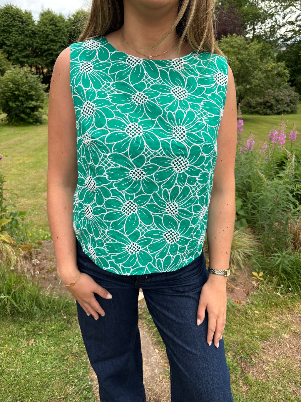 Green Floral Shell Top